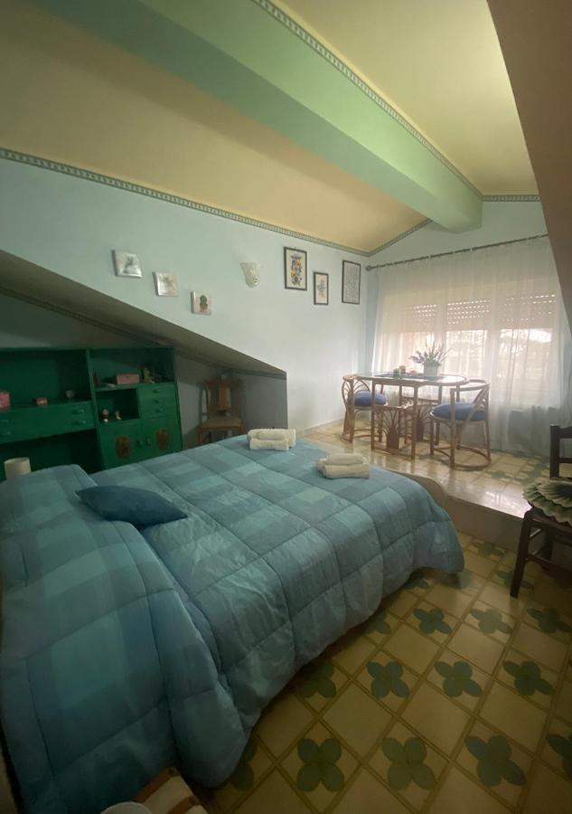Casa Vacanze Gioia เตรคาสตาญิ ภายนอก รูปภาพ
