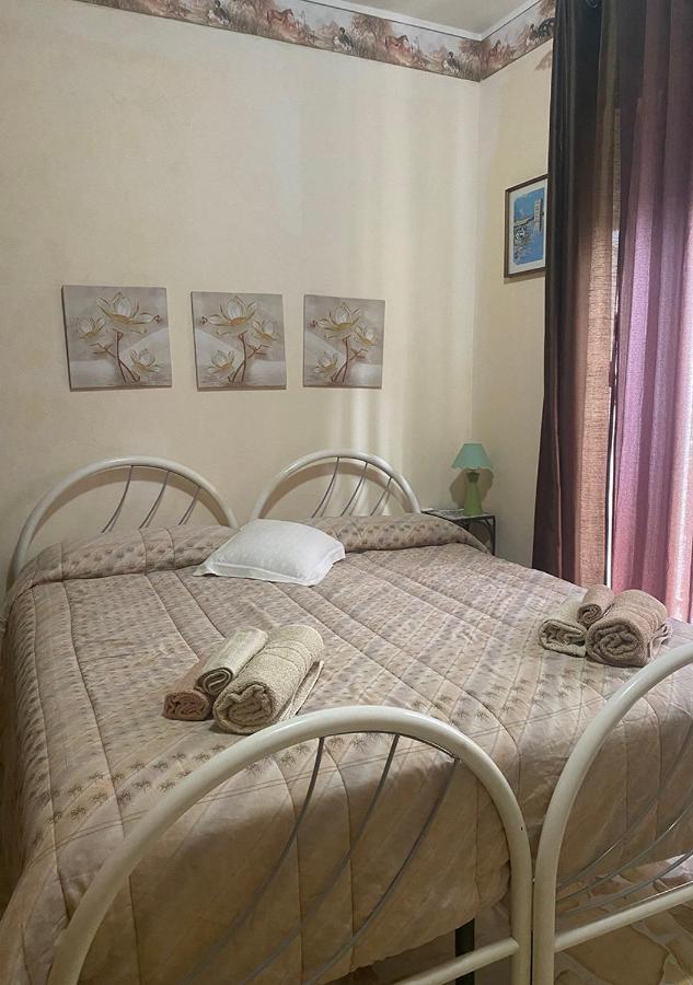 Casa Vacanze Gioia เตรคาสตาญิ ภายนอก รูปภาพ