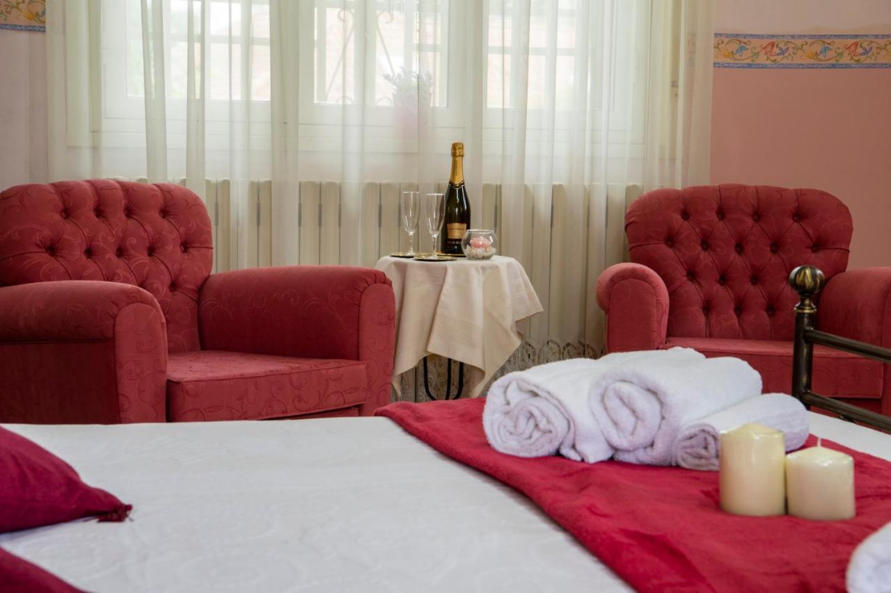 Casa Vacanze Gioia เตรคาสตาญิ ภายนอก รูปภาพ
