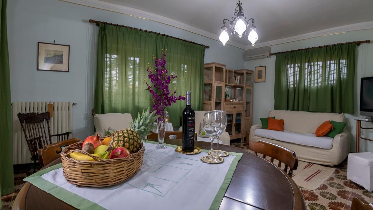 Casa Vacanze Gioia เตรคาสตาญิ ภายนอก รูปภาพ