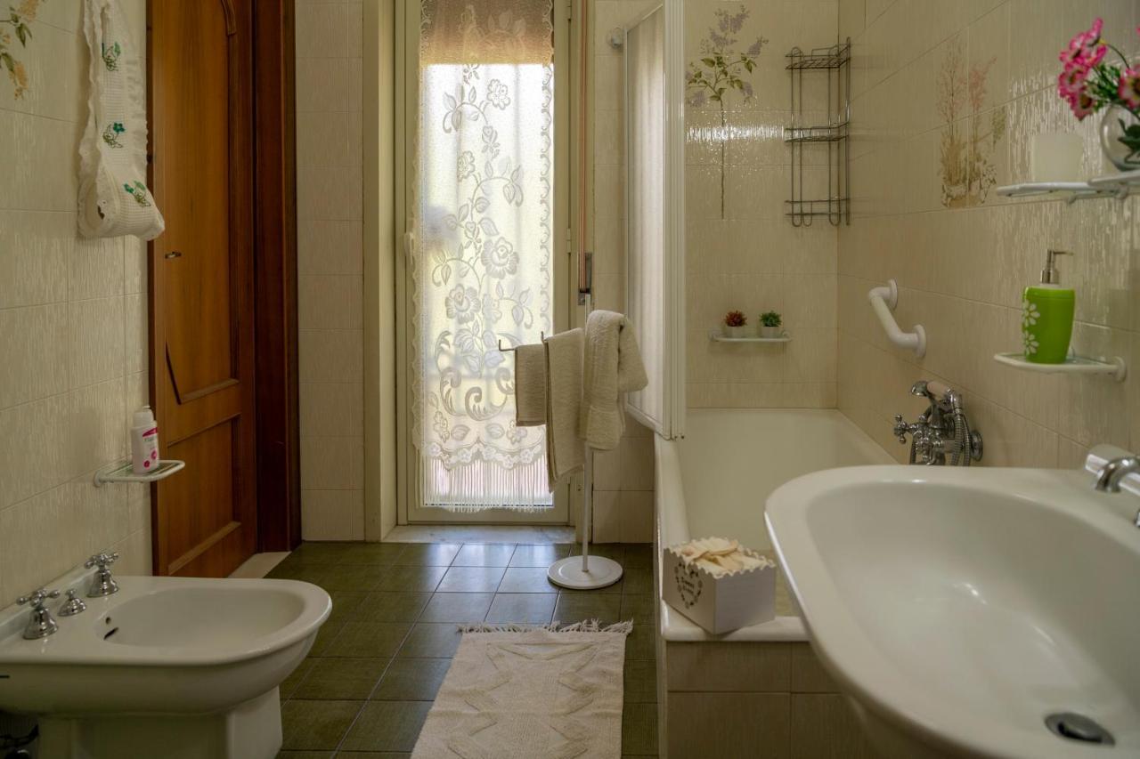 Casa Vacanze Gioia เตรคาสตาญิ ภายนอก รูปภาพ