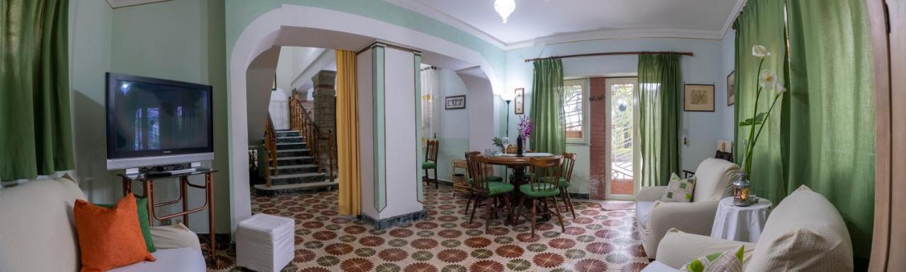 Casa Vacanze Gioia เตรคาสตาญิ ภายนอก รูปภาพ