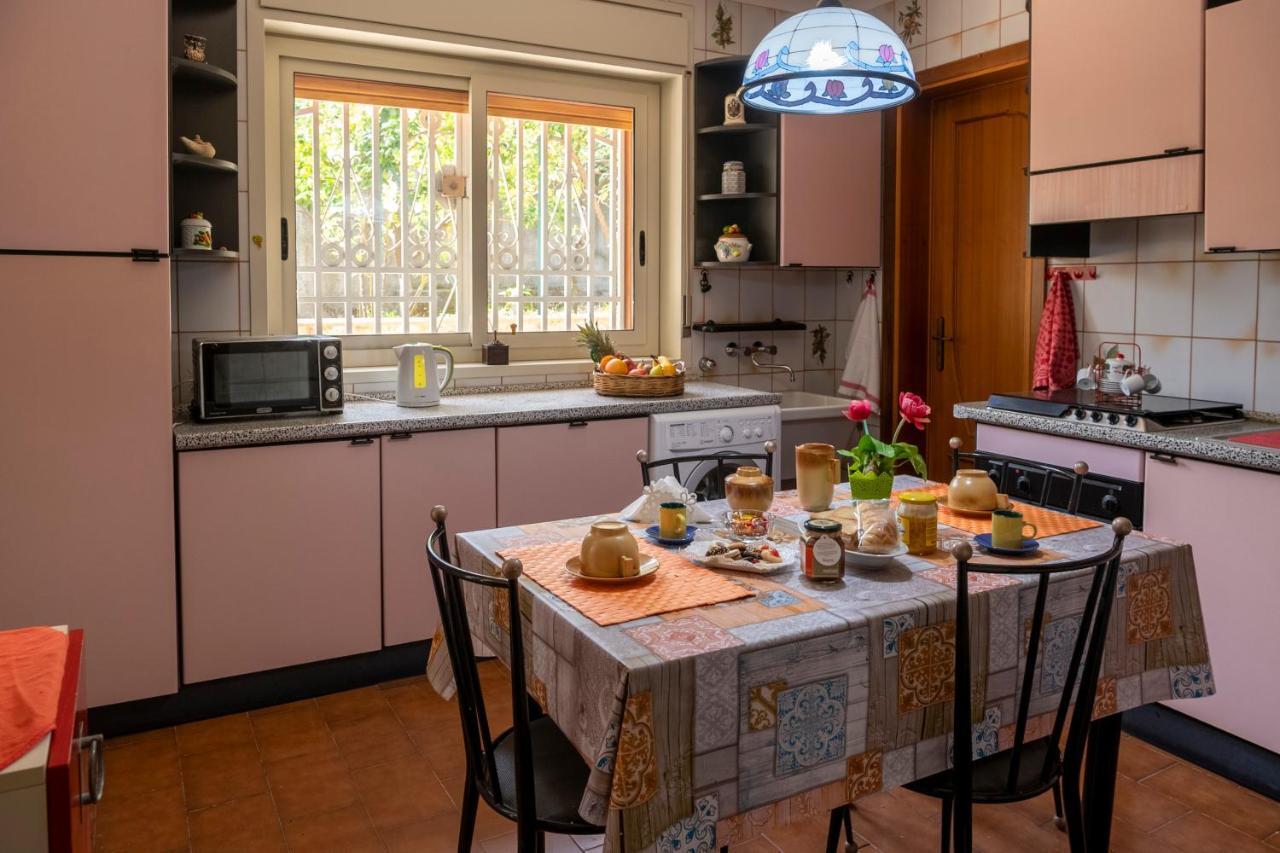 Casa Vacanze Gioia เตรคาสตาญิ ภายนอก รูปภาพ