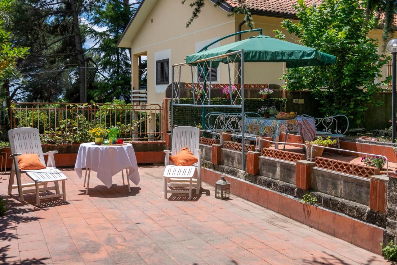 Casa Vacanze Gioia เตรคาสตาญิ ภายนอก รูปภาพ