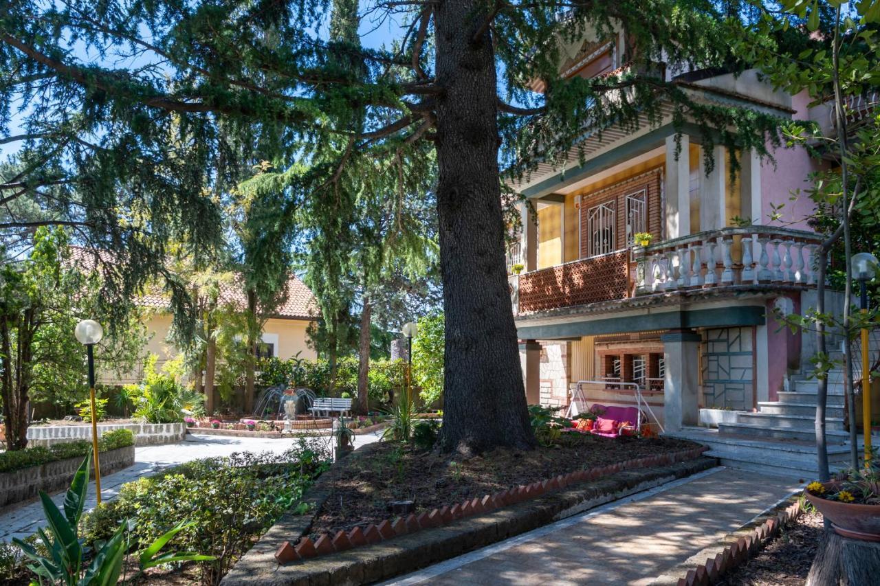 Casa Vacanze Gioia เตรคาสตาญิ ภายนอก รูปภาพ